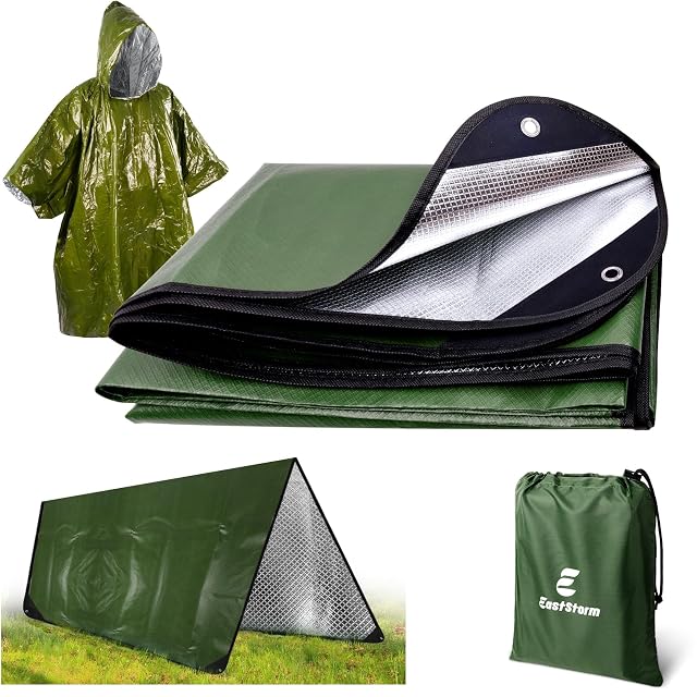 Conjunto E EASTSTORM de manta térmica de cuatro capas con poncho de lluvia, plegado