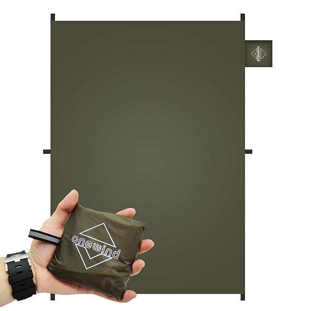 Suelo de tienda ultraligero Onewind de silnylon con esquinas reforzadas y su funda de transporte